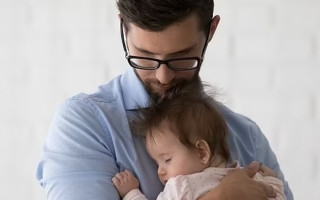 Верховний Суд відмовив у встановленні статусу батька-одинака чоловіку, який виховує дитину сам