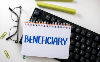 Когда нужно указывать бенефициара в общественной организации — разъяснение для руководителей