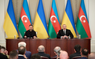 Акцент на обороне и энергетике: Зеленский рассказал о договоренностях с Алиевым