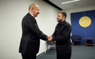 Владимир Зеленский прибыл с визитом в Азербайджан на встречу с президентом Ильхамом Алиевым