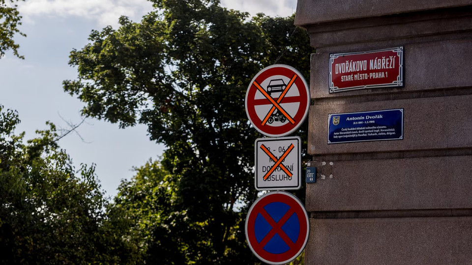 Прага без автомобилей – летом в центре города планируют ограничить движение транспорта
