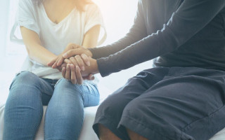 В Украине утвердили стандарт помощи при суицидальном поведении