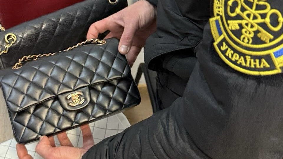 В НАБУ после внутренней проверки передали материалы по 9 львовским таможенникам