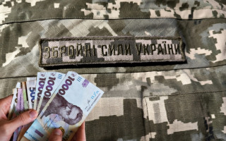 Выплаты военнослужащим при увольнении: какие суммы предусмотрены и кому могут отказать