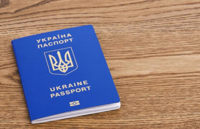 Может ли отец получить загранпаспорт ребенка, если документы подавала мать