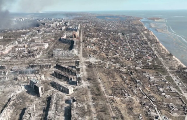 У Маріуполі знайшли можливе масове поховання жертв обстрілів 2022 року