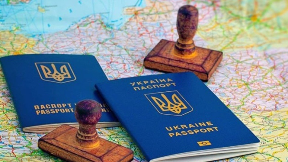 Могут ли дети иметь два загранпаспорта – ответили в паспортной службе