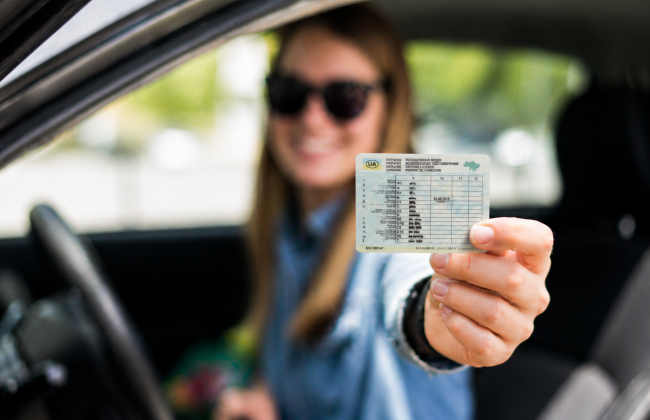 Від категорій до повернень посвідчень, які забрав суд: в Україні переписують правила для водіїв