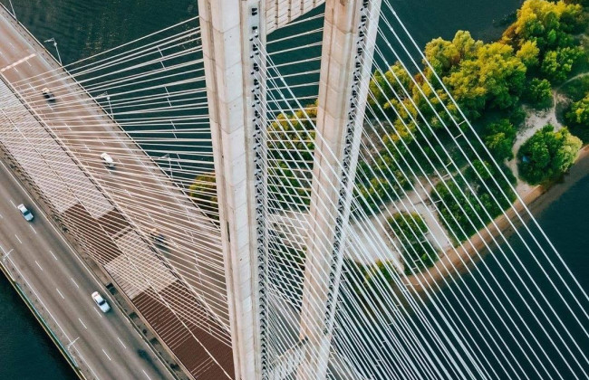 На Південному мосту у Києві обмежать рух транспорту з 1 травня