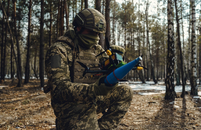 Від ідеї до фронту за лічені терміни: у Раді пропонують прискорити розробку зброї