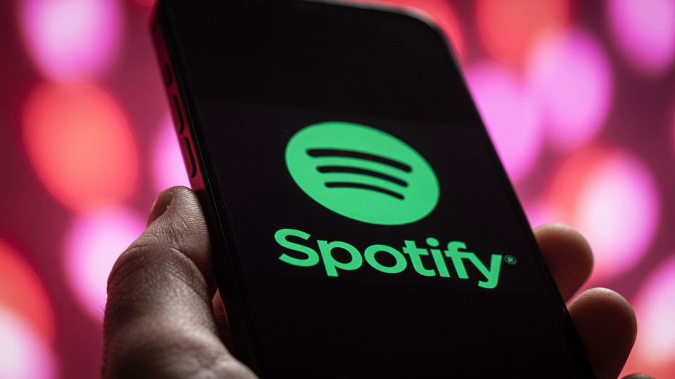 Spotify запускает верификацию артистов, чтобы отличать музыку ИИ от реальной