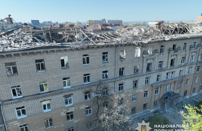Россия нанесла ракетный удар по жилому кварталу в Днепре — есть погибшие и раненые