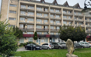 63 млн гривень збитків – у Вінниці викрили оборудку з нерухомістю профспілок