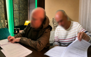 В Киеве передали в суд дело двух мужчин, которые обещали создать «лазерное оружие» за 3 млн грн