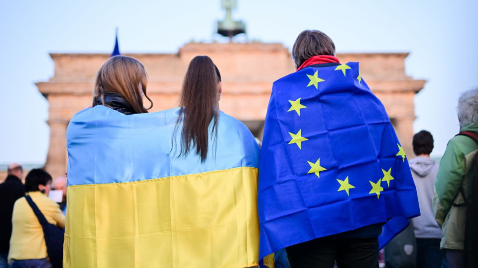 Украина хочет получить данные о своих гражданах в ЕС для подготовки их возвращения