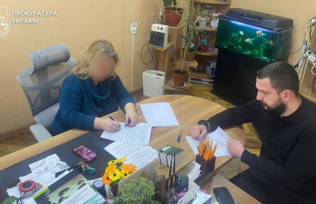 В Киеве будут судить чиновницу по делам детей: после формальной проверки мать пытала сына еще 9 месяцев