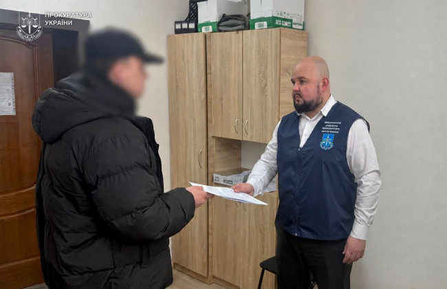У Києві пенсіонерка віддала шахраям майже $29 тисяч після дзвінка про «держзраду»