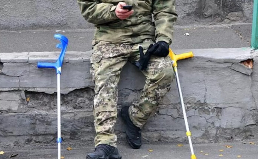 Военнослужащий получил группу инвалидности: какую денежную помощь ему выплатят