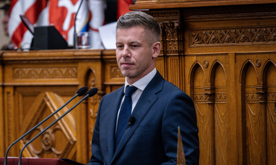 Петер Мадьяр официально вступил в должность премьер-министра Венгрии
