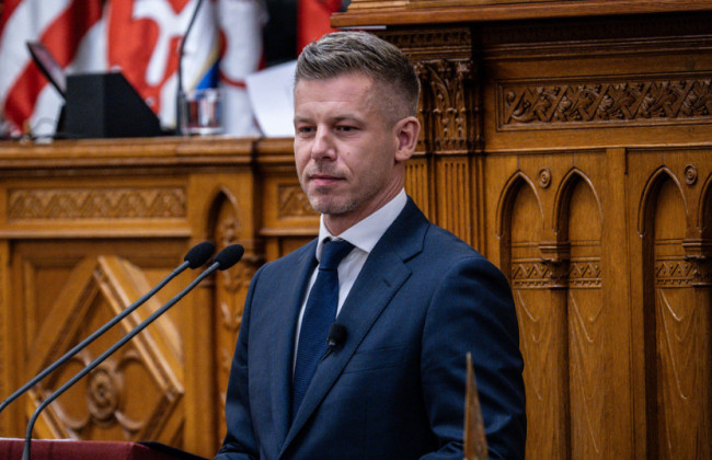 Петер Мадьяр официально вступил в должность премьер-министра Венгрии