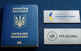 На українців у США, Канаді та Британії чекають нові правила отримання паспортів