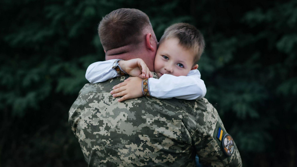 Военным, воспитывающим детей с инвалидностью, могут разрешить увольняться со службы
