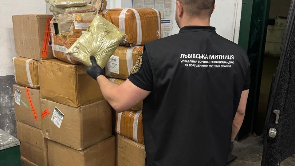 Гостаможслужба проведет для всех таможенников аттестацию, за отказ – увольнение