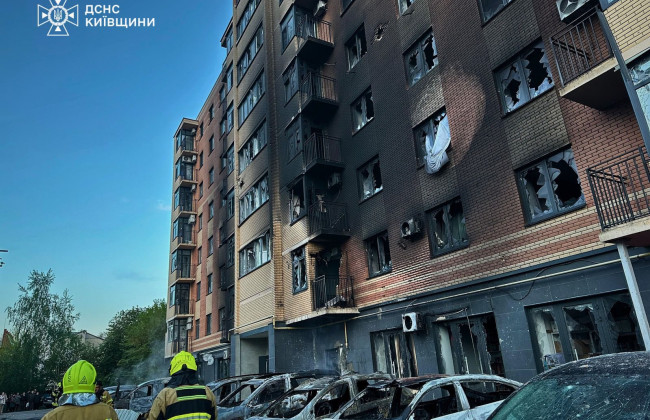 Російський обстріл Київщини: в області горіли житлові будинки та пошкоджено цивільну інфраструктуру
