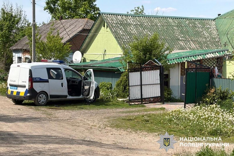 В Хмельницкой области мужчина стрелял в полицейских: есть погибший и раненый