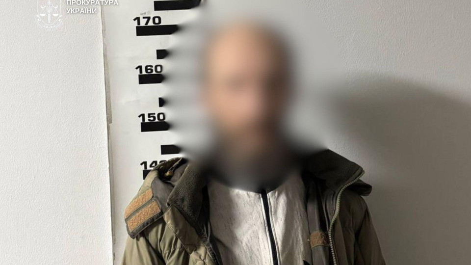 В Киеве мужчина пытался пронести метадон в Дарницкий райсуд: после разоблачения начал глотать таблетки
