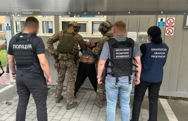 На Закарпатье мужчину приговорили к 10 годам за попытку продать 11-месячного младенца в Испанию за $25 тысяч