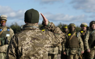Военнослужащий имеет право не продолжать службу после завершения контракта — позиция суда