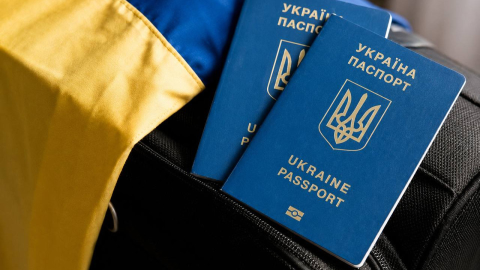 В ЕС обсуждают продление временной защиты для украинцев ещё на год