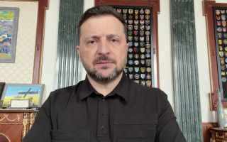 Зеленский заявил, что РФ рассматривает сценарии нападения на Украину из Беларуси и Брянской области