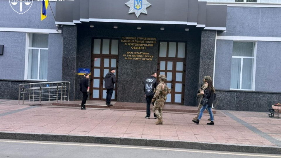 В трех управлениях Нацполиции проходят обыски из-за возможного прикрытия незаконного бизнеса — Генпрокурор Руслан Кравченко