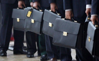 Рада готовит реформу государственной службы — будут установлены новые правила назначений, а конкурсы вернутся