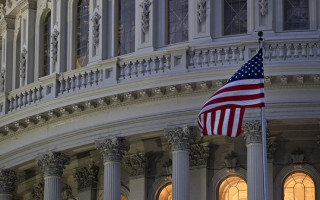 Сенат США впервые поддержал ограничение военных полномочий Дональда Трампа в отношении Ирана