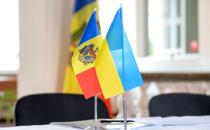Родственникам украинских и молдавских дипломатов хотят разрешить осуществлять оплачиваемую деятельность