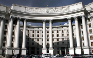 МЗС радить українцям уникати поїздок до Конго через епідемію Еболи