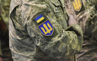 «Боевые» 100 тысяч должны учитываться при компенсации за неиспользованные отпуска военных — суд