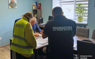 Бесплатные растения за 1,2 млн: в Киеве чиновника подозревают в растрате бюджетных средств