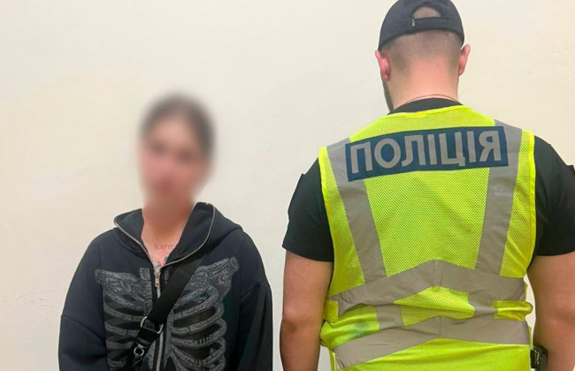 В Киеве военный сделал замечание, за что получил бутылкой по голове – 18-летнюю нападающую задержали