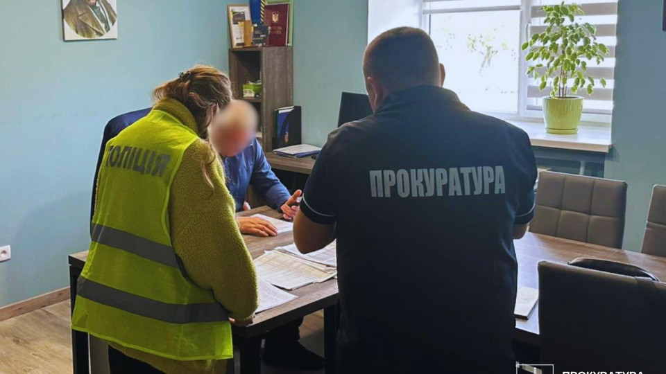 Бесплатные растения за 1,2 млн: в Киеве чиновника подозревают в растрате бюджетных средств