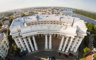 Внаслідок атаки РФ була пошкоджена будівля МЗС України – вперше з часів Другої світової війни
