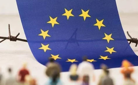В ЕС сокращается число мигрантов и просителей убежища, но растет количество решений о репатриации