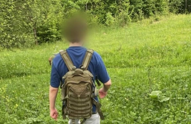 У горах Рахівщини врятували 24-річного чоловіка, який планував незаконний перетин кордону до Румунії