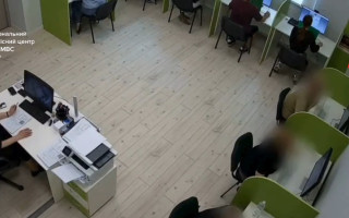 В Киеве мужчина пытался использовать смарт-очки, чтобы сдать экзамен в сервисном центре МВД