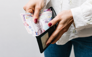 Руководитель не выплачивает зарплату: когда грозит штраф до 17 тысяч грн и уголовная ответственность
