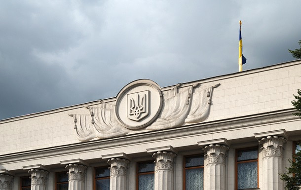 Рада приняла к сведению отчет ВСК о возможных нарушениях в сфере оборонных закупок и фортификационных сооружений