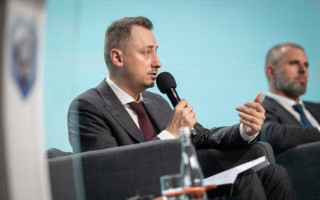 Працівники під ризиком втрати бронювання: уряд дав бізнесу три місяці на перевірку критичності